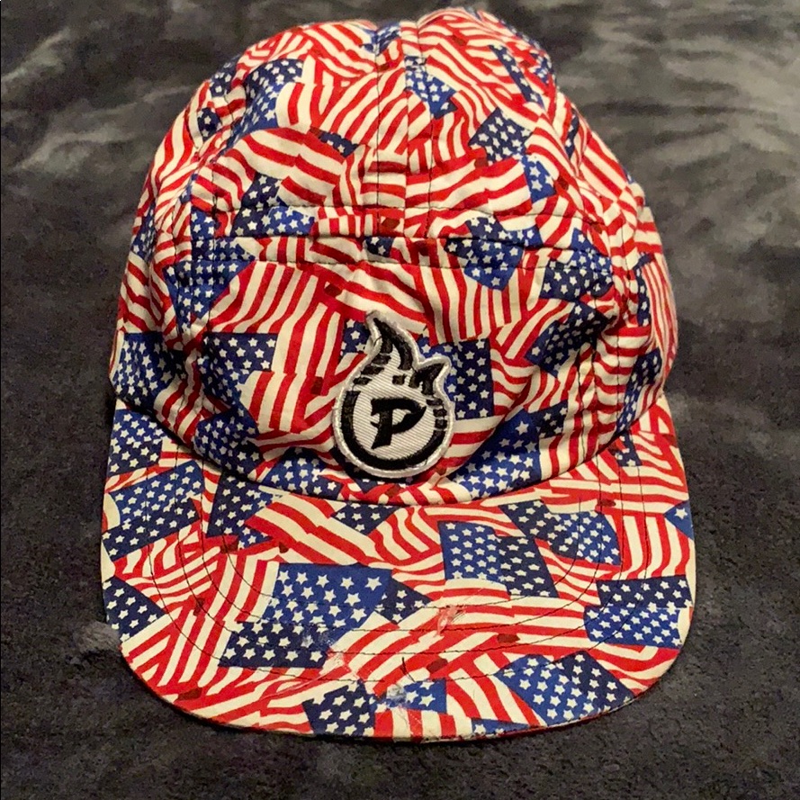 Paradisc Flag Hat